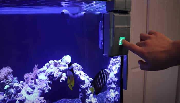 Automated Aquarium Glass Cleaner